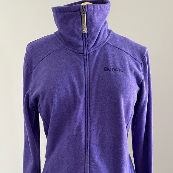 💜BENCH 💜purple sweater with finger holes. Scooped neck . - Picture 2 of 10